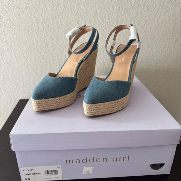 Madden Girl Scout Platform Espadrille Wedge Sandals Size 5.5 Light Denim - Picture 2 of 4